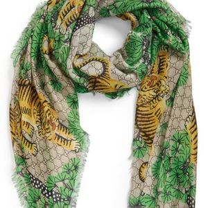 NWT AUTHENTIC Gucci Bengal Tiger Print Scarf